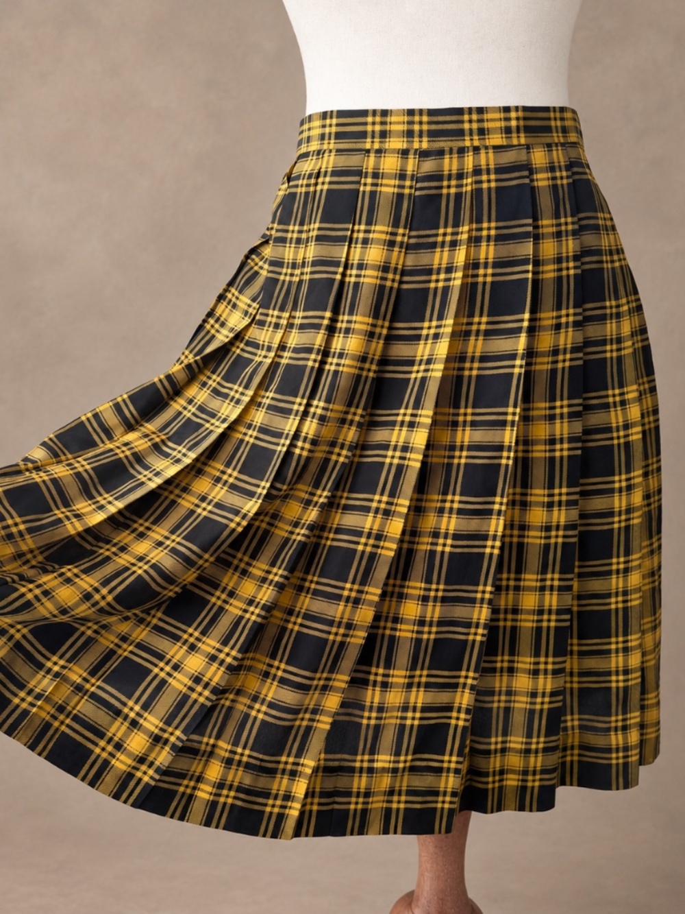 Vintage Silk Miss O by Oscar de la Renta Plaid Skirt, Size 8